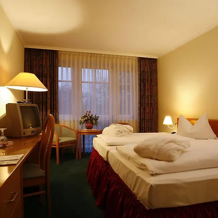 فندق Park Fasanerie نوستريليتز